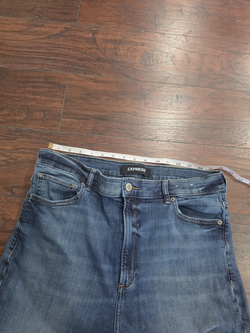 Express Super High Rise Legging - Picture 6 of 8